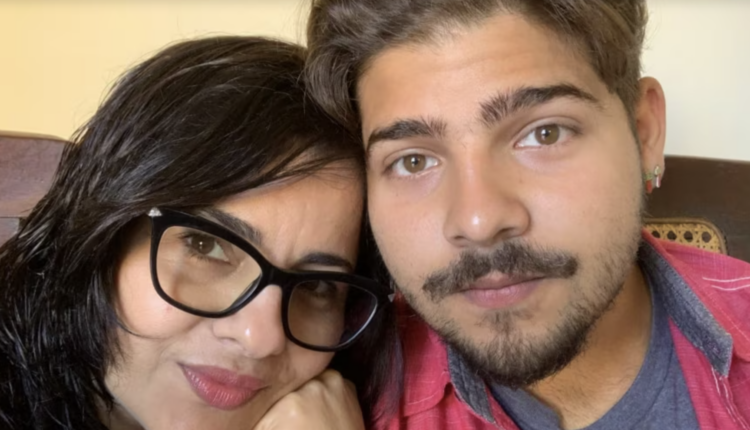 La cubana Jenny García lleva esperando siete años para reunirse con su hijo